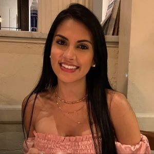 Meet your Posher, Andrea